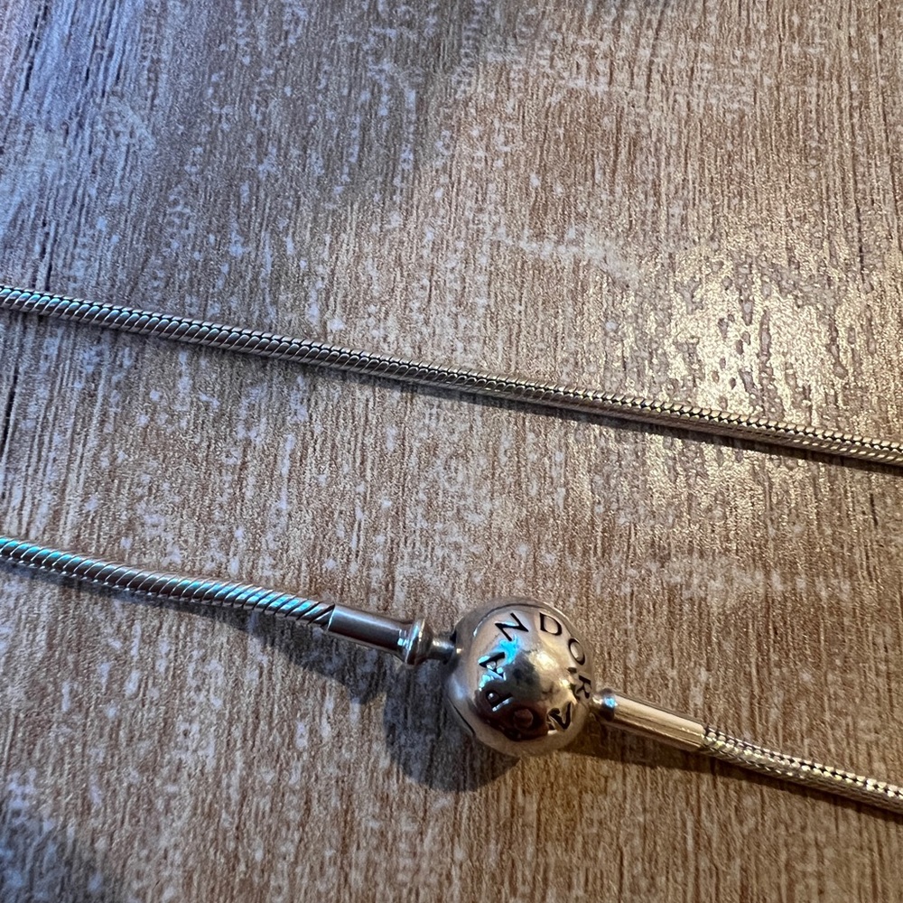 Pandora essence necklace 24.5 inch